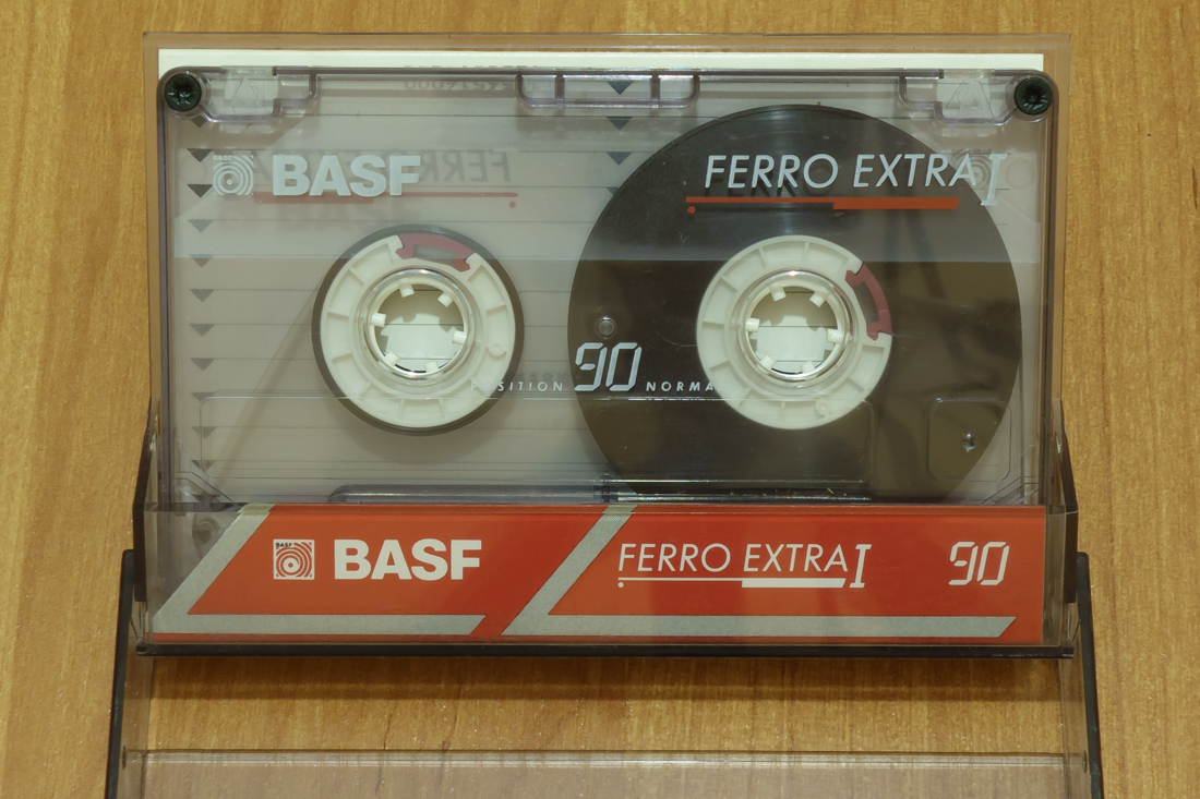 Аудиокассета BASF Ferro Extra I 90 (прозрачный корпус)