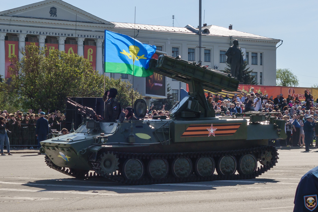День Победы во Пскове: ЗРК 9К35М3 «Стрела-10МЗ»
